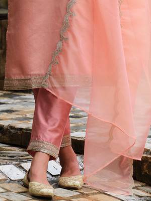 Floral Yoke Design Notch Neck Straight Kurta With Trousers & Dupatta 7
