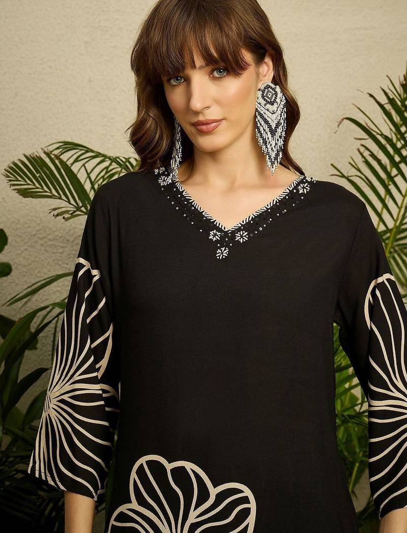Women Floral Printed Thread Work Kurta with Palazzos