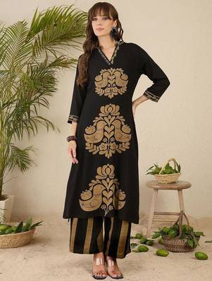 Floral Printed Thread Work V-Neck Straight Kurta with Palazzos 1