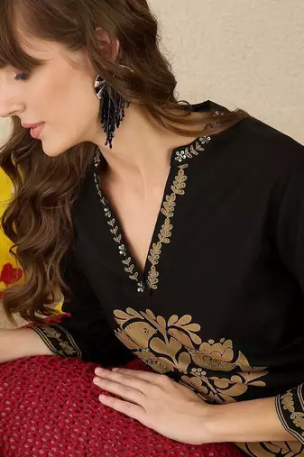 Floral Printed Thread Work V-Neck Straight Kurta with Palazzos