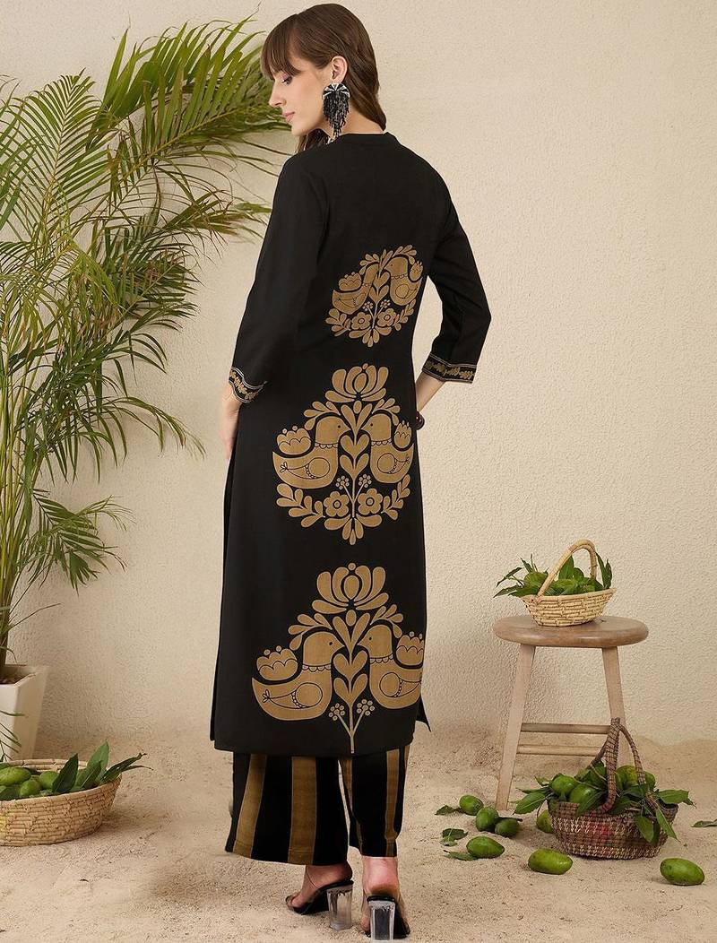 Floral Printed Thread Work V-Neck Straight Kurta with Palazzos