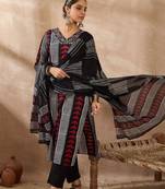 Women Printed Regular Thread Work  Cotton Kurta with Trousers & With Dupatta