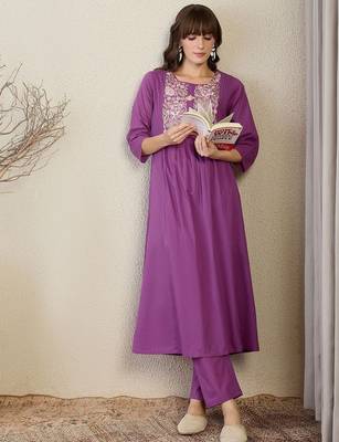 Floral Embroidered Thread Work Pure Cotton A-Line Kurta With Trousers 5