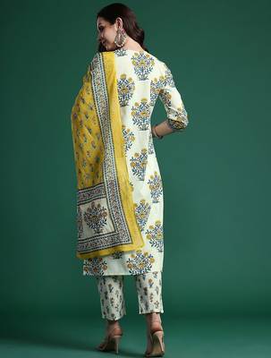 Floral Printed Regular Pure Cotton Kurta with Trousers & Dupatta 2