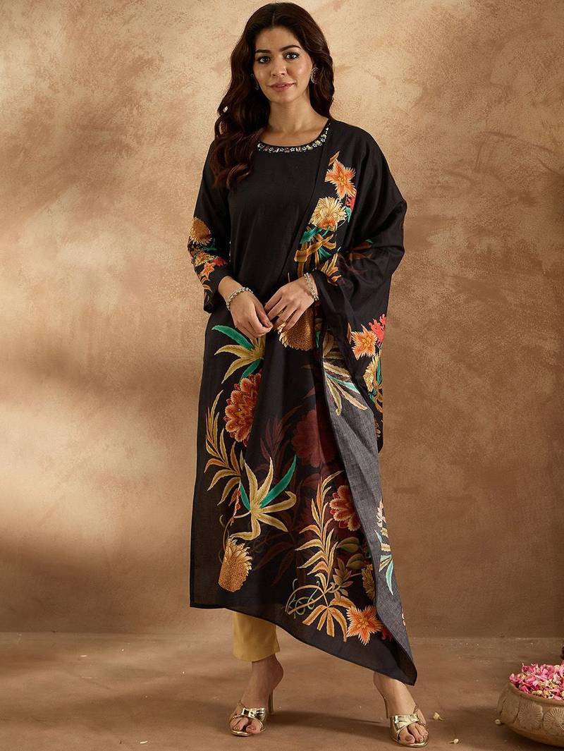 Women Floral Printed Regular Pure Cotton Kurta with Trousers & With Dupatta