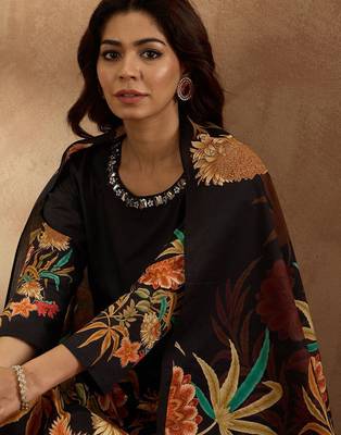 Women Floral Printed Regular  Cotton Kurta with Trousers & With Dupatta 2