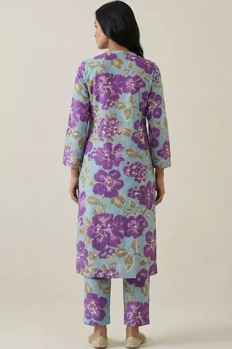 Women Floral Printed Regular  Cotton Kurta with Trousers