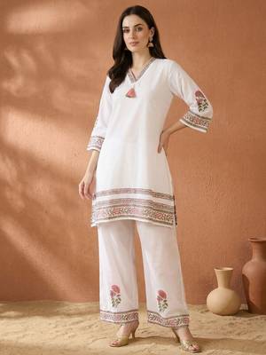 Women Ethnic Motifs Printed Regular Pure Cotton Kurta with Palazzos 1