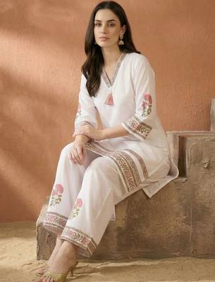 Women Ethnic Motifs Printed Regular Pure Cotton Kurta with Palazzos 4