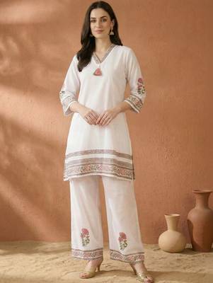 Women Ethnic Motifs Printed Regular Pure Cotton Kurta with Palazzos 5
