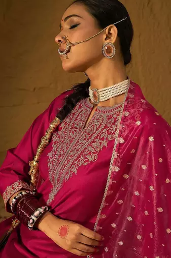 Ethnic Motifs Yoke Design Straight Zari Liva Kurta with Trousers & Dupatta