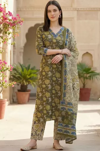 Women Floral Printed Regular Pure Cotton Kurta with Trousers & With Dupatta