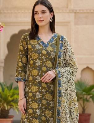 Women Floral Printed Regular Pure Cotton Kurta with Trousers & With Dupatta 2