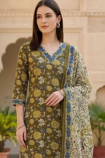 Women Floral Printed Regular Pure Cotton Kurta with Trousers & With Dupatta