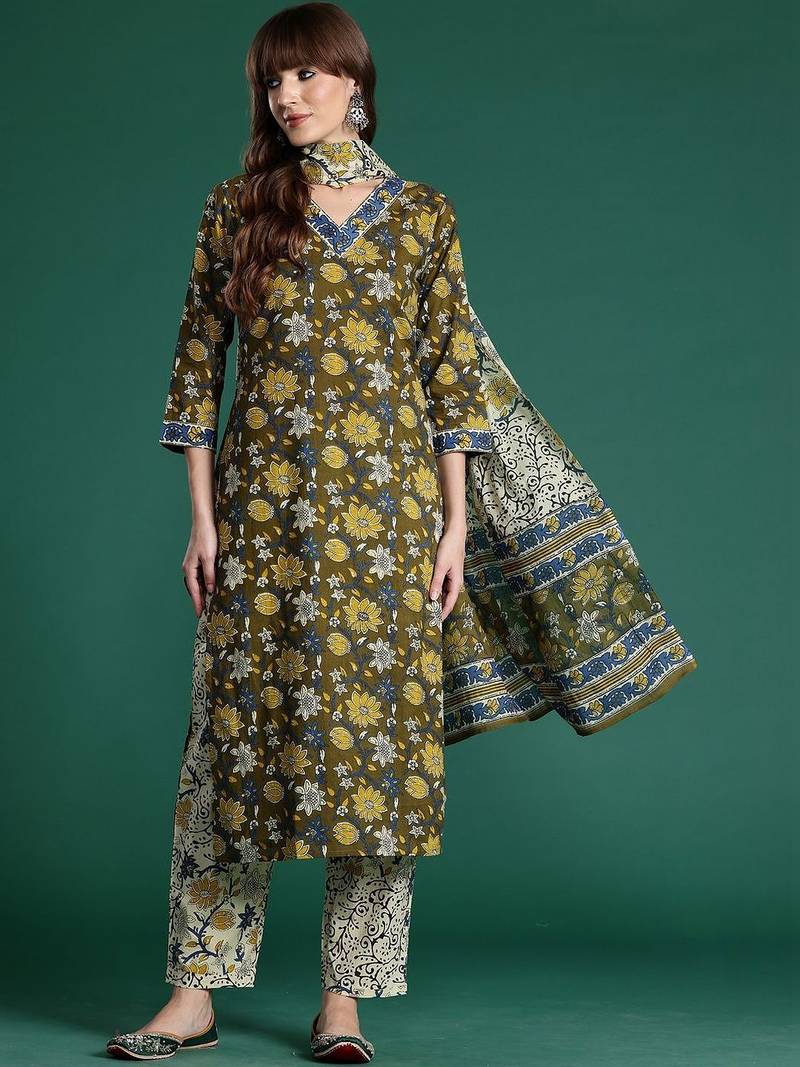 Women Floral Printed Regular Pure Cotton Kurta with Trousers & With Dupatta