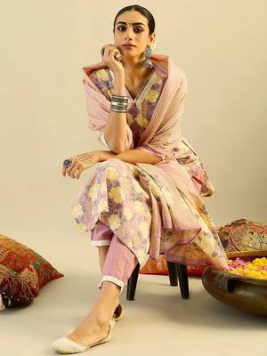 Floral Printed Embellished  Cotton Straight Kurta with Trouser And Dupatta 7