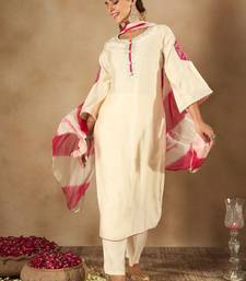 Women Ethnic Motifs Embroidered Regular Kurta with Trousers & With Dupatta
