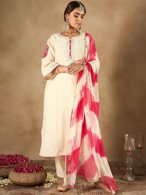 Women Ethnic Motifs Embroidered Regular Kurta with Trousers & With Dupatta 2