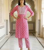 Women Ethnic Motifs Printed Regular Thread Work Kurta with Trousers