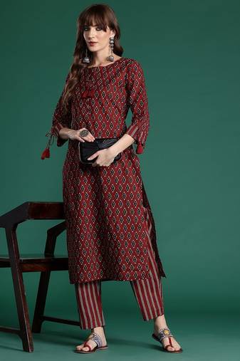 Ethnic Motifs Printed  Cotton Kurta with Trousers