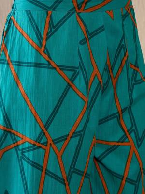 Women Floral Printed Regular Pure Cotton Kurta with Trousers 3