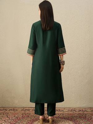 Women Regular Gotta Patti Liva Kurta with Trousers 4