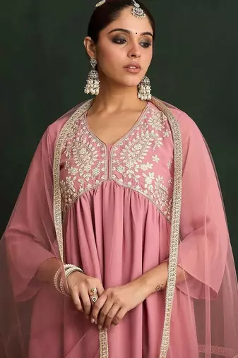 Women Floral Embroidered Empire Thread Work Kurta with Trousers & With Dupatta