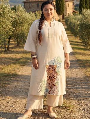 Plus Size Off White Embroidered A-Line Kurta Trousers Set 6