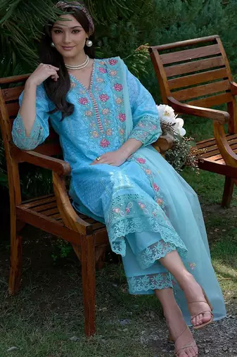 Women Ethnic Motifs Embroidered Regular Thread Work Pure Cotton Kurta with Trousers & With Dupatta
