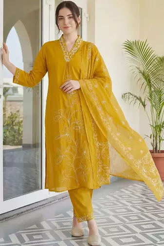 Women Floral Embroidered Regular Thread Work Pure Cotton Kurta with Trousers & With Dupatta