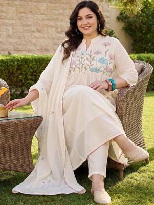 Plus Size Off White Embroidered Anarkali Kurta Trousers With Dupatta Set 1