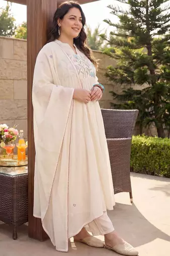 Plus Size Off White Embroidered Anarkali Kurta Trousers With Dupatta Set