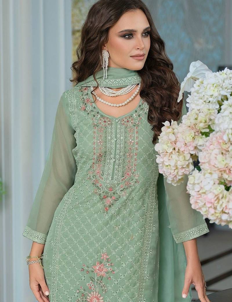 Women Floral Embroidered Kurta with Trousers & Dupatta
