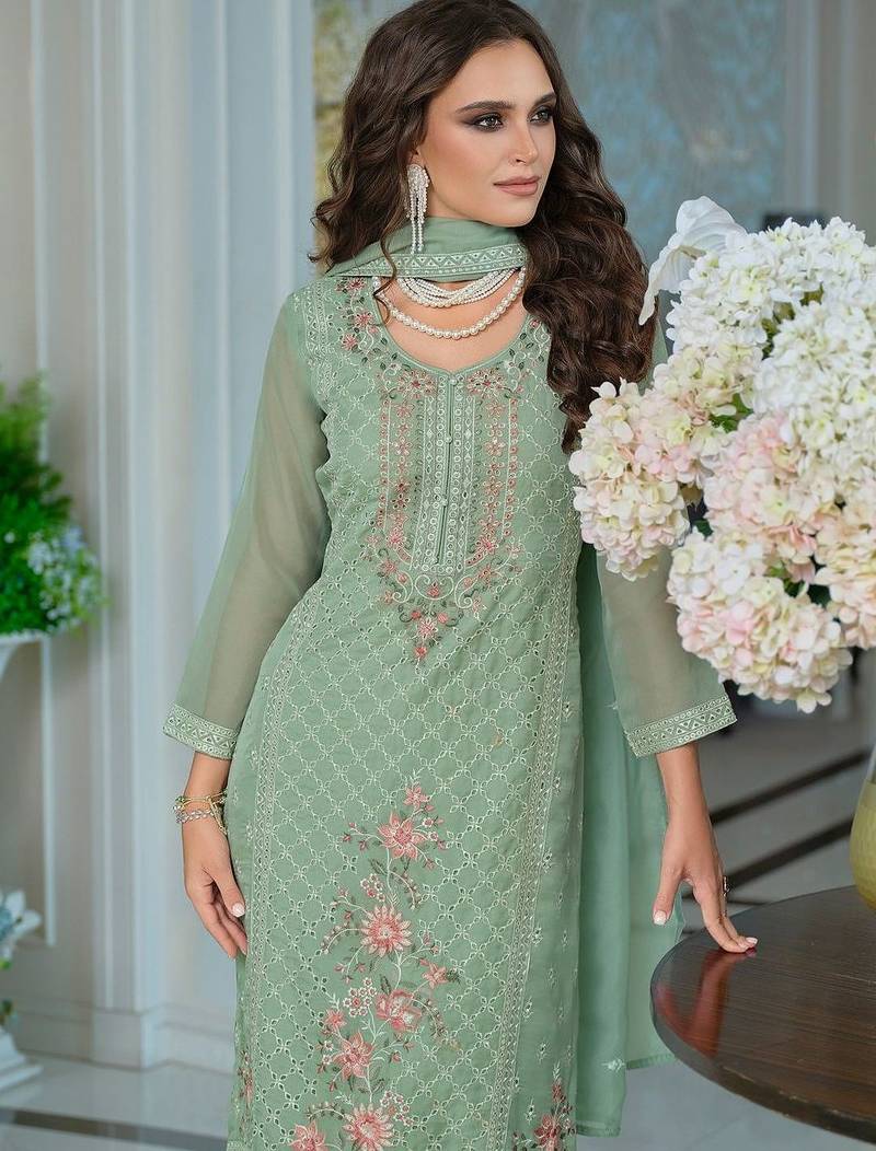 Women Floral Embroidered Kurta with Trousers & Dupatta
