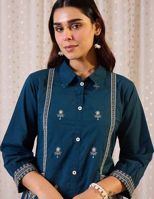 Floral Embroidered Shirt Collar Thread Work Pure Cotton Kurta & Trousers 2