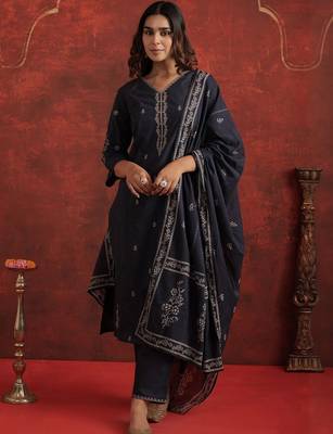 Women Ethnic Motifs Printed Cotton Kurta with Trousers & Dupatta 1