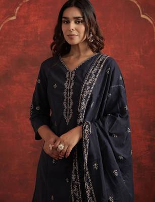 Women Ethnic Motifs Printed Cotton Kurta with Trousers & Dupatta 2