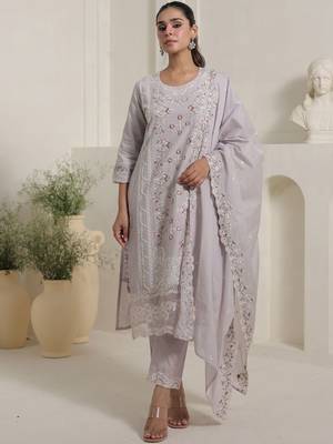 Women Floral Embroidered Cotton Kurta with Trousers & Dupatta 1