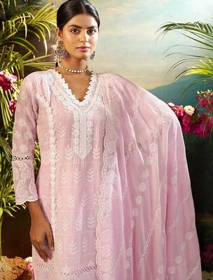Floral Embroidered Thread Work Pure Cotton Kurta With Trousers & Dupatta 2