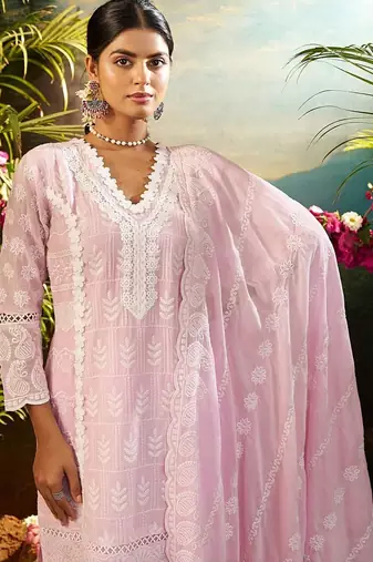 Floral Embroidered Thread Work Pure Cotton Kurta With Trousers & Dupatta