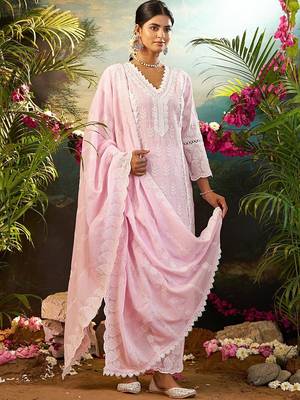 Floral Embroidered Thread Work Pure Cotton Kurta With Trousers & Dupatta 3