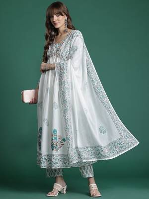 Floral Printed Empire Pure Cotton Kurta with Trousers & Dupatta 7