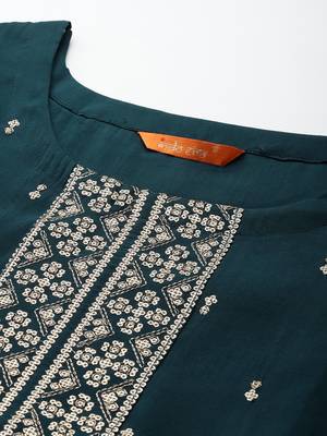 Ethnic Motifs Embroidered Kurta with Trousers & Dupatta 2
