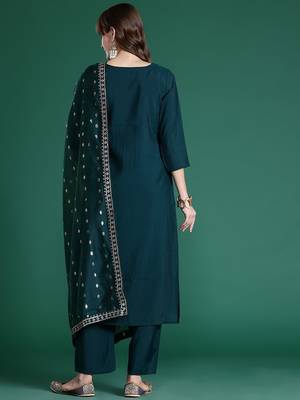 Ethnic Motifs Embroidered Kurta with Trousers & Dupatta 7