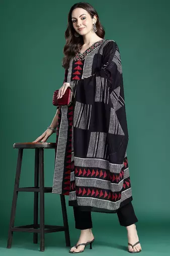 Printed Regular Thread Work Pure Cotton Kurta with Trousers & With Dupatta