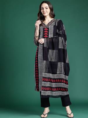 Printed Regular Thread Work Pure Cotton Kurta with Trousers & With Dupatta 7