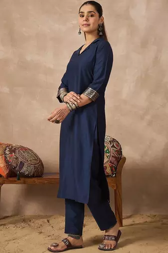 Women Regular Kurta with Trousers