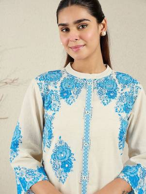 Women Floral Printed Cotton Kurta with Trousers 1
