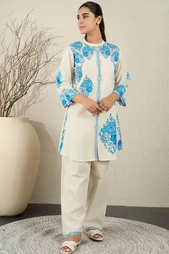 Women Floral Printed Cotton Kurta with Trousers