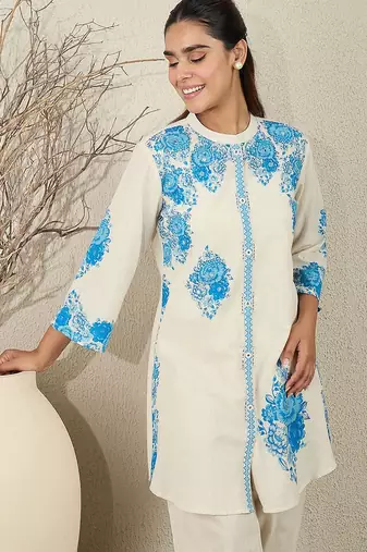 Women Floral Printed Cotton Kurta with Trousers